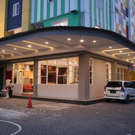 D'Carol Hotel Surabaya Luaran gambar